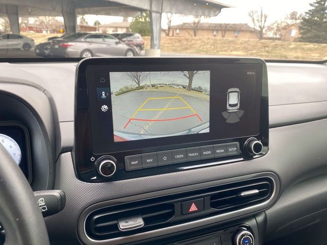 Used 2022 Hyundai Kona Limited image 17