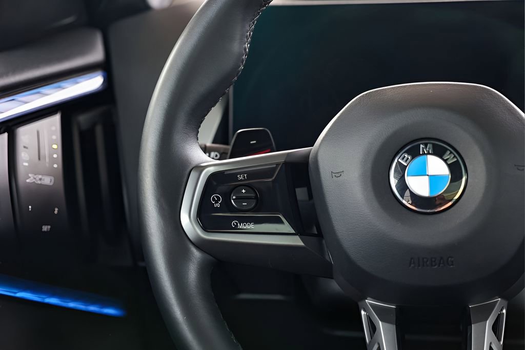 Used 2025 BMW X3 xDrive30i image 23