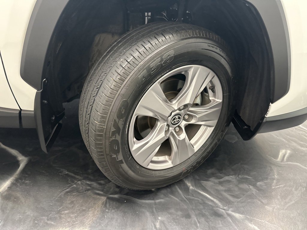 Used 2022 Toyota RAV4 XLE image 31