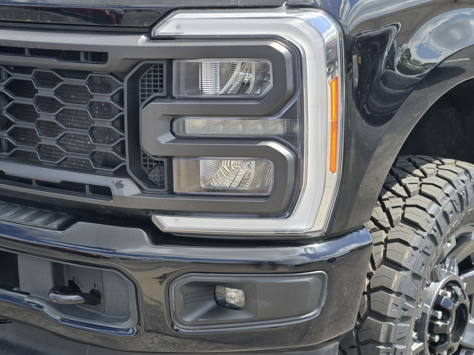 Used 2023 Ford F250 XL w/ STX Appearance Package image 9