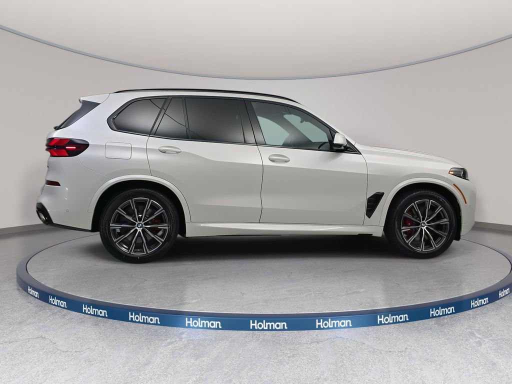 New 2026 BMW X5 xDrive50e w/ Executive Package image 4