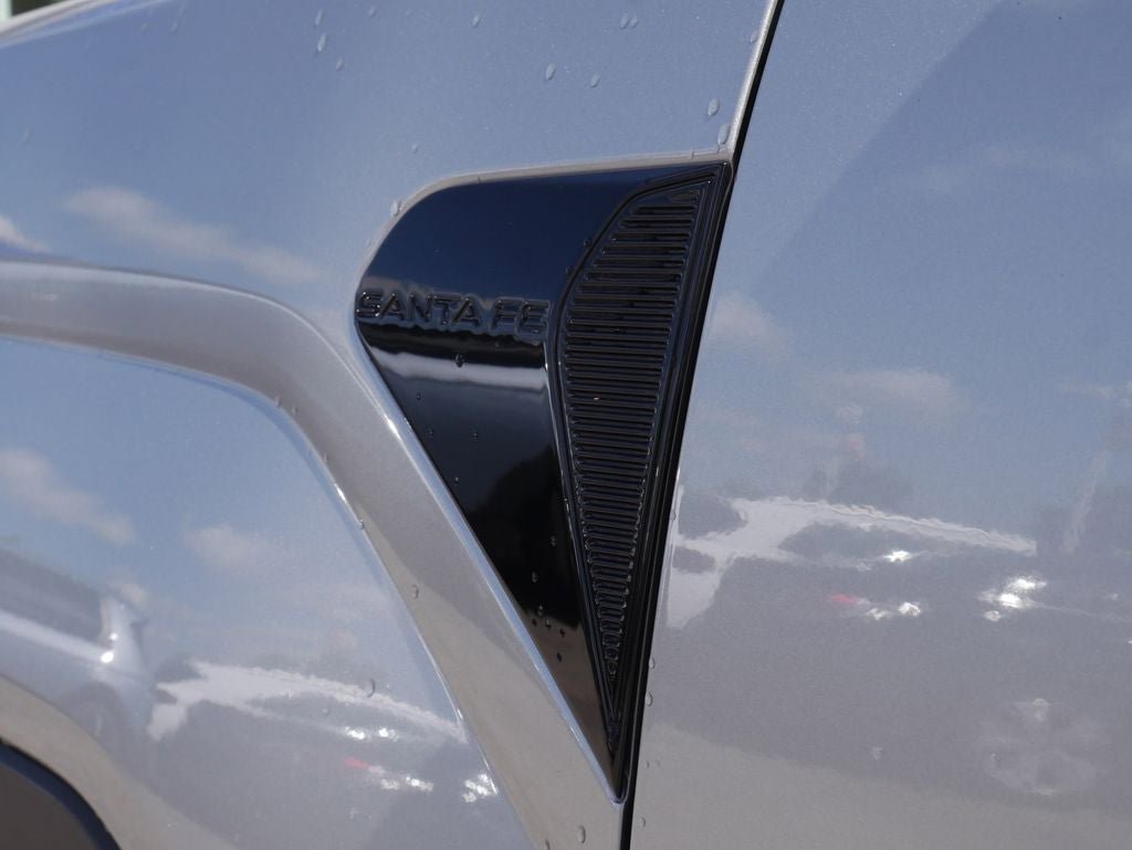 Used 2025 Hyundai Santa Fe SEL FWD image 10