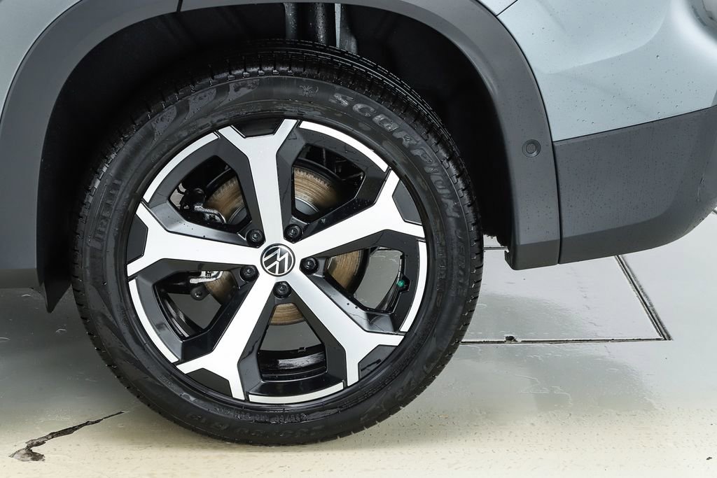 New 2026 Volkswagen Tiguan SE image 6