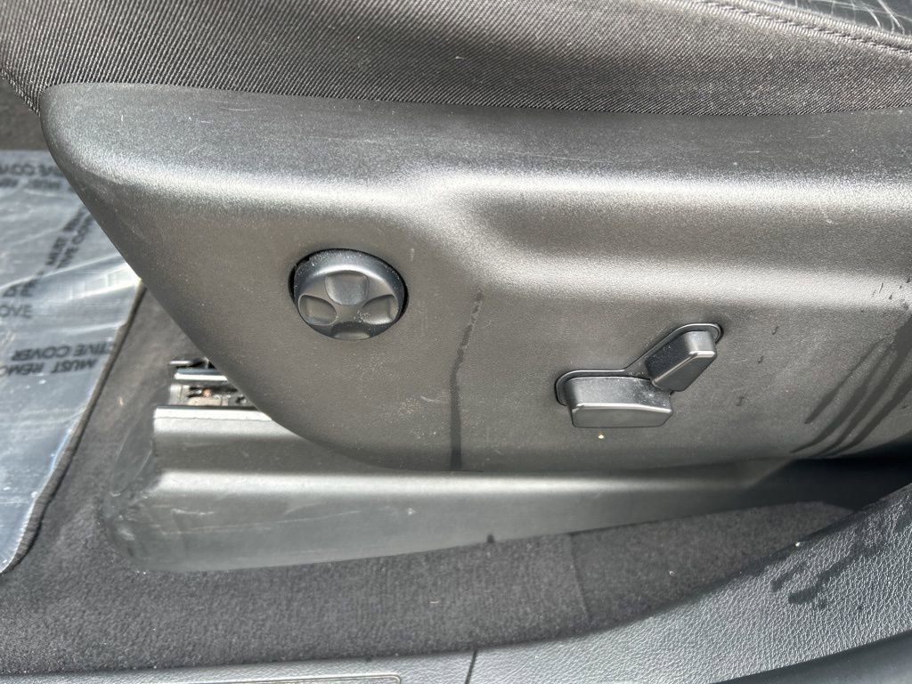 Used 2024 Dodge Durango GT image 17