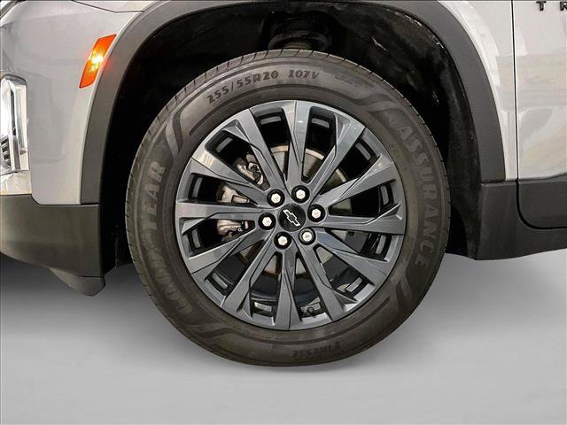 Used 2023 Chevrolet Traverse RS FWD image 10