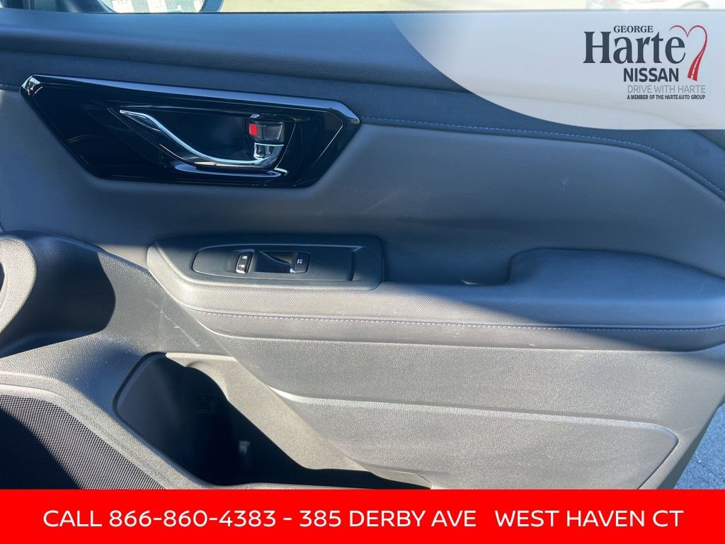 Used 2025 Subaru Forester Limited image 31