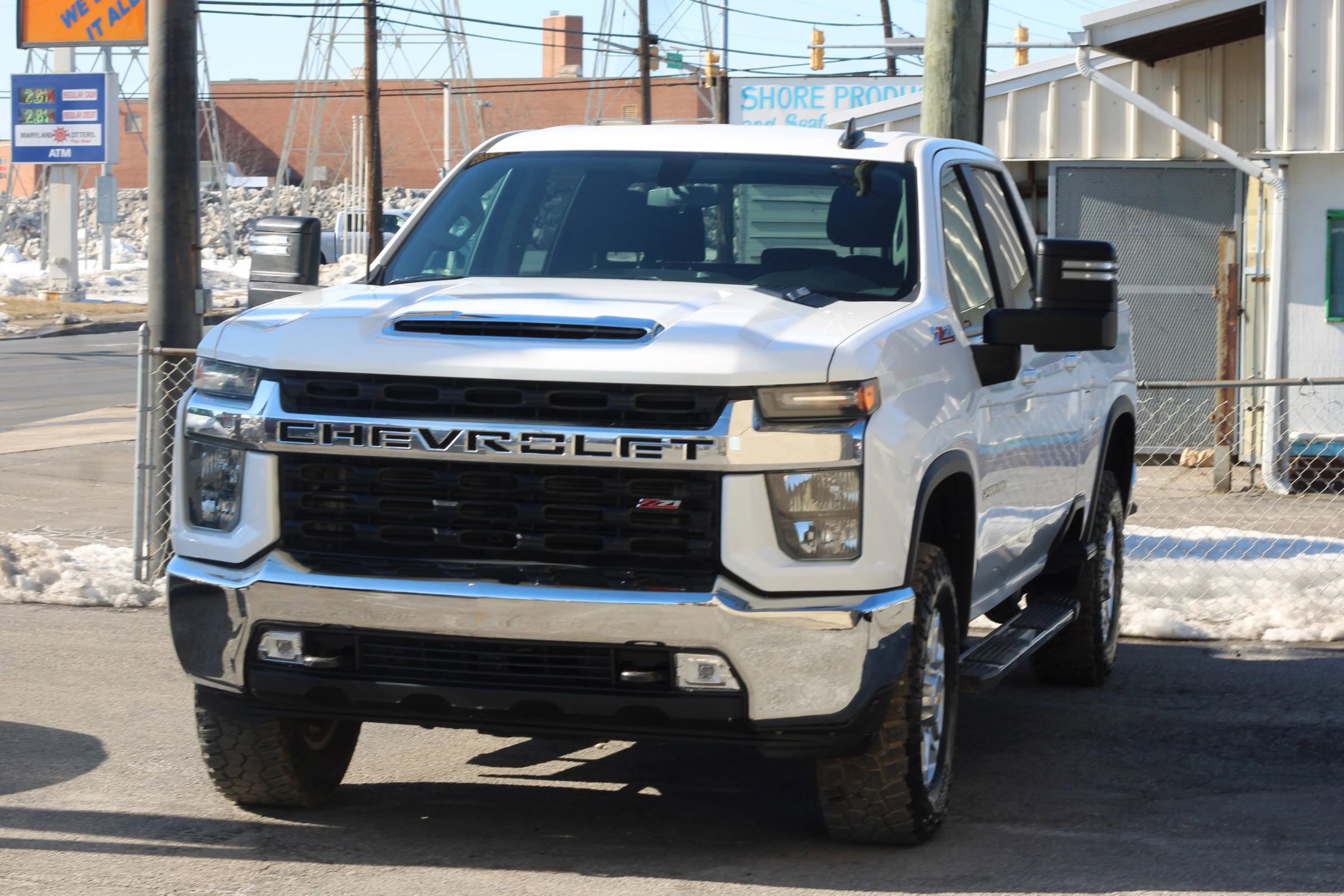 Used 2023 Chevrolet Silverado 2500 LT w/ Convenience Package image 3