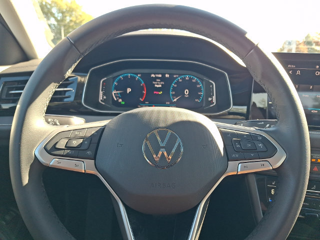 Used 2026 Volkswagen Jetta SEL FWD image 19