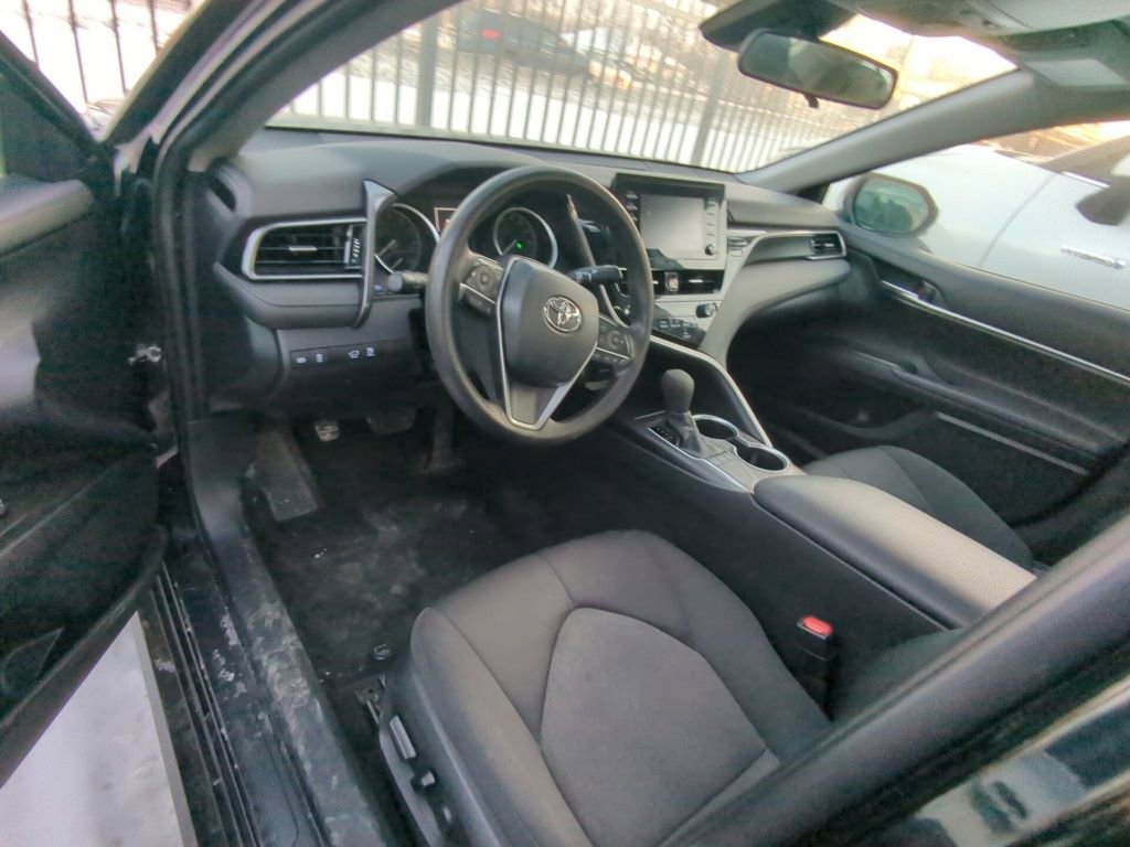 Used 2023 Toyota Camry LE image 7