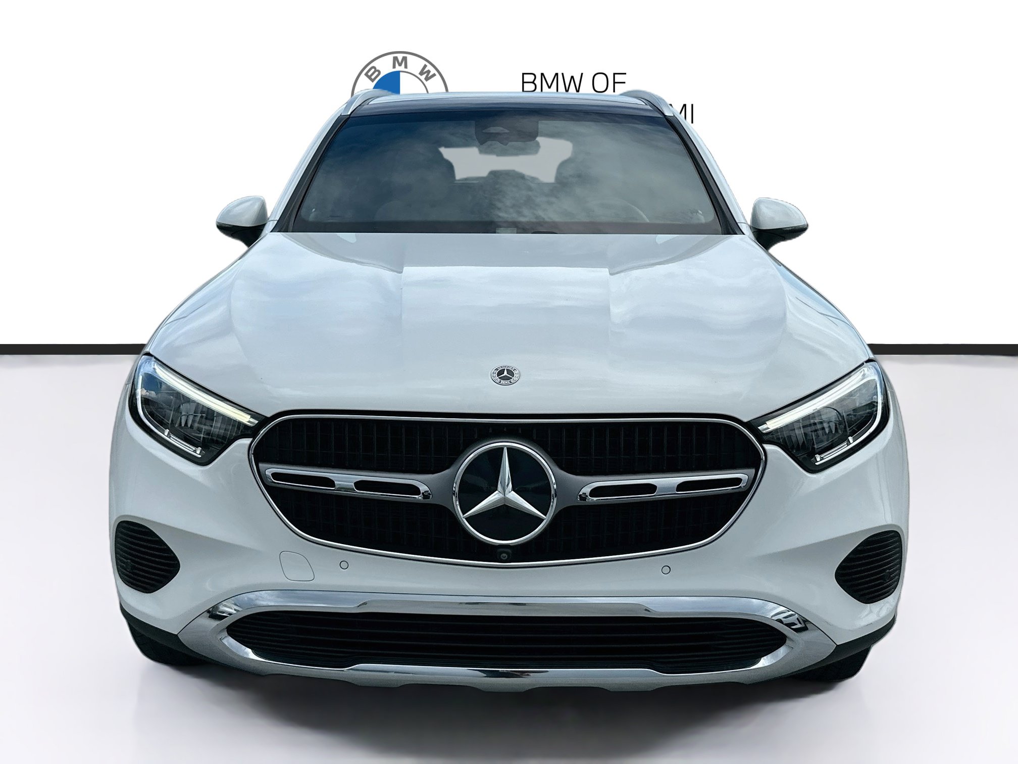 Used 2023 Mercedes-Benz GLC 300 image 2