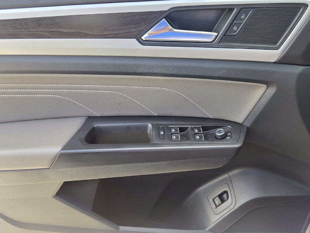 Certified 2022 Volkswagen Atlas SE FWD image 29