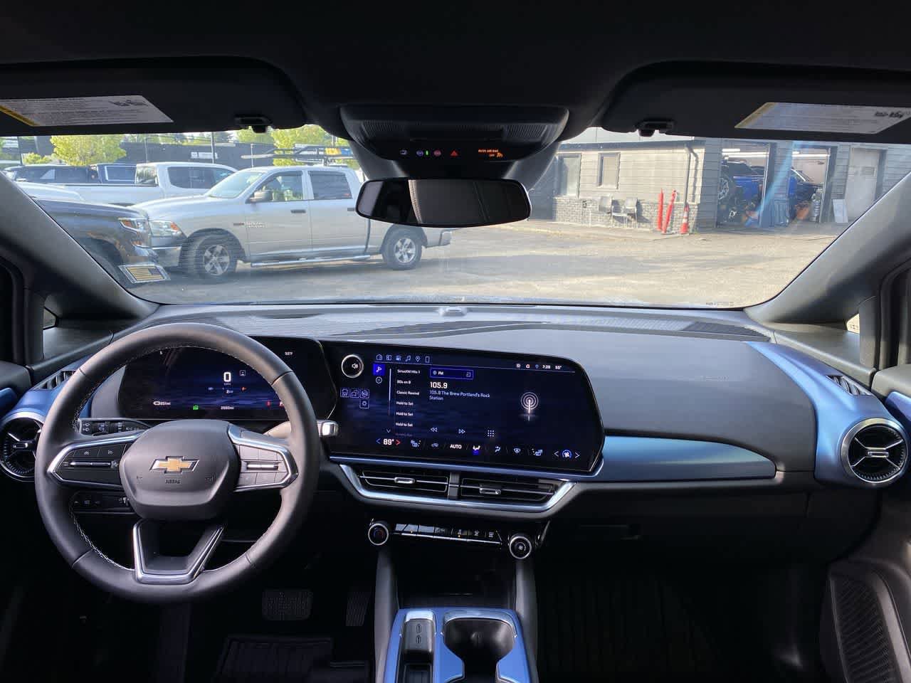 Used 2025 Chevrolet Equinox EV LT w/ LPO, All-Weather Mat Package FWD image 12