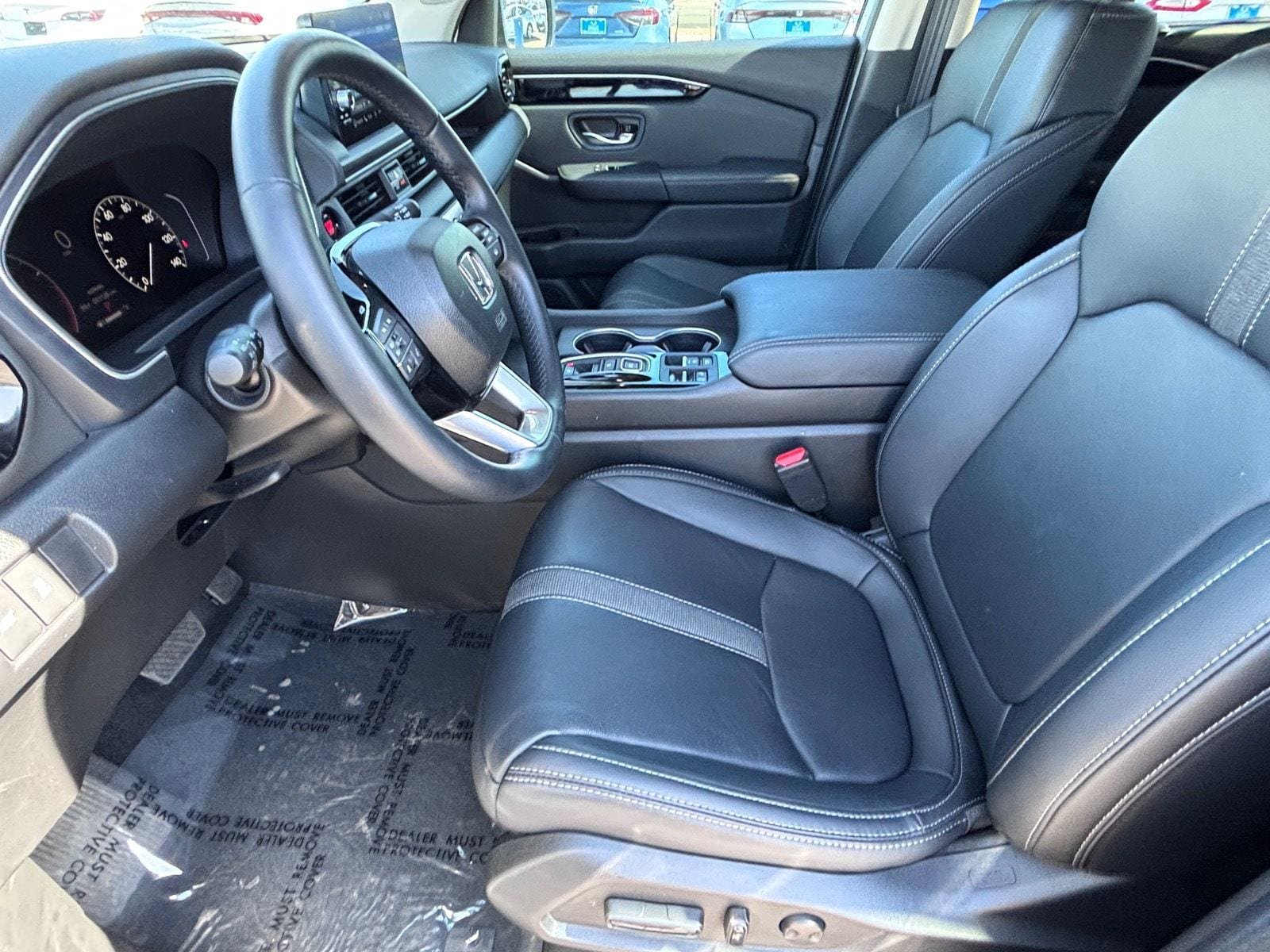 Certified 2025 Honda Pilot Touring image 18