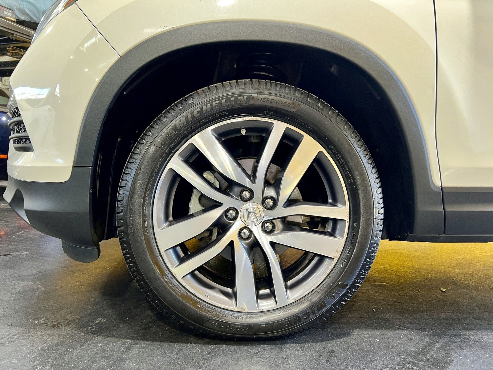 Used 2017 Honda Pilot Elite image 34