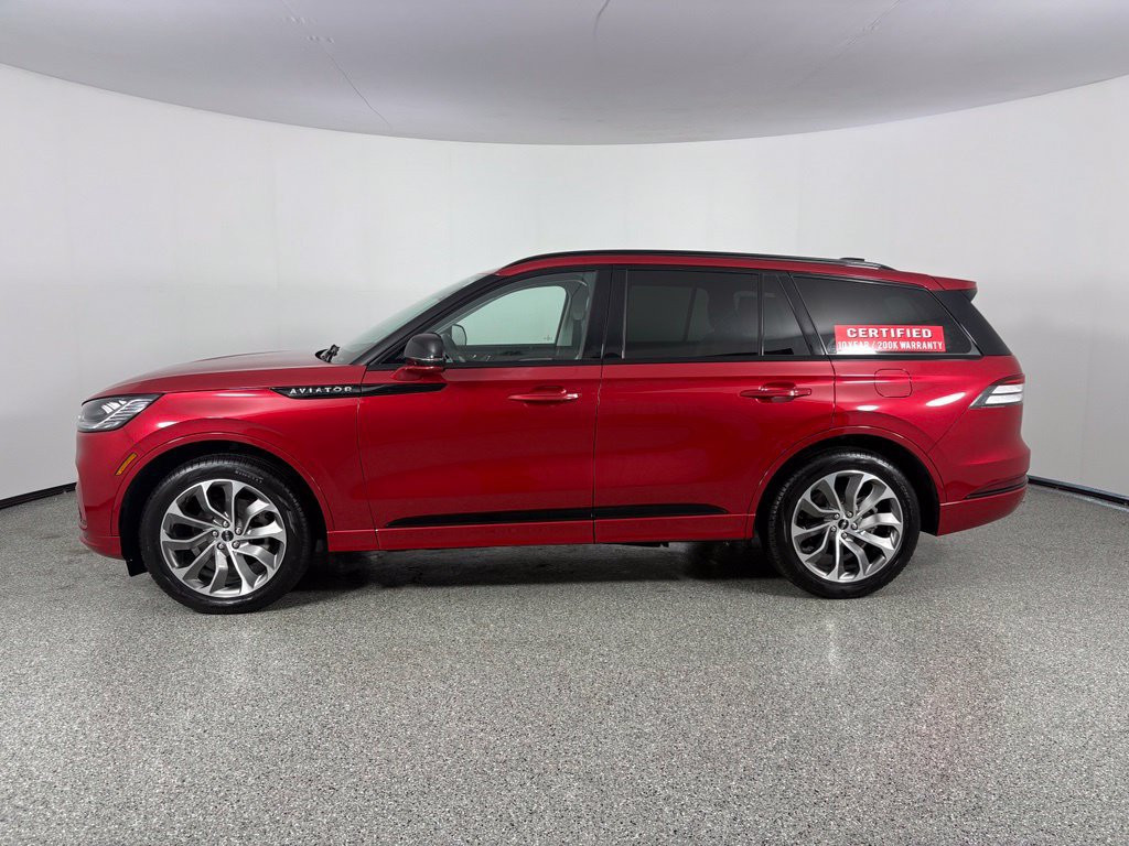 Used 2026 Lincoln Aviator AWD w/ Jet Appearance Package image 4