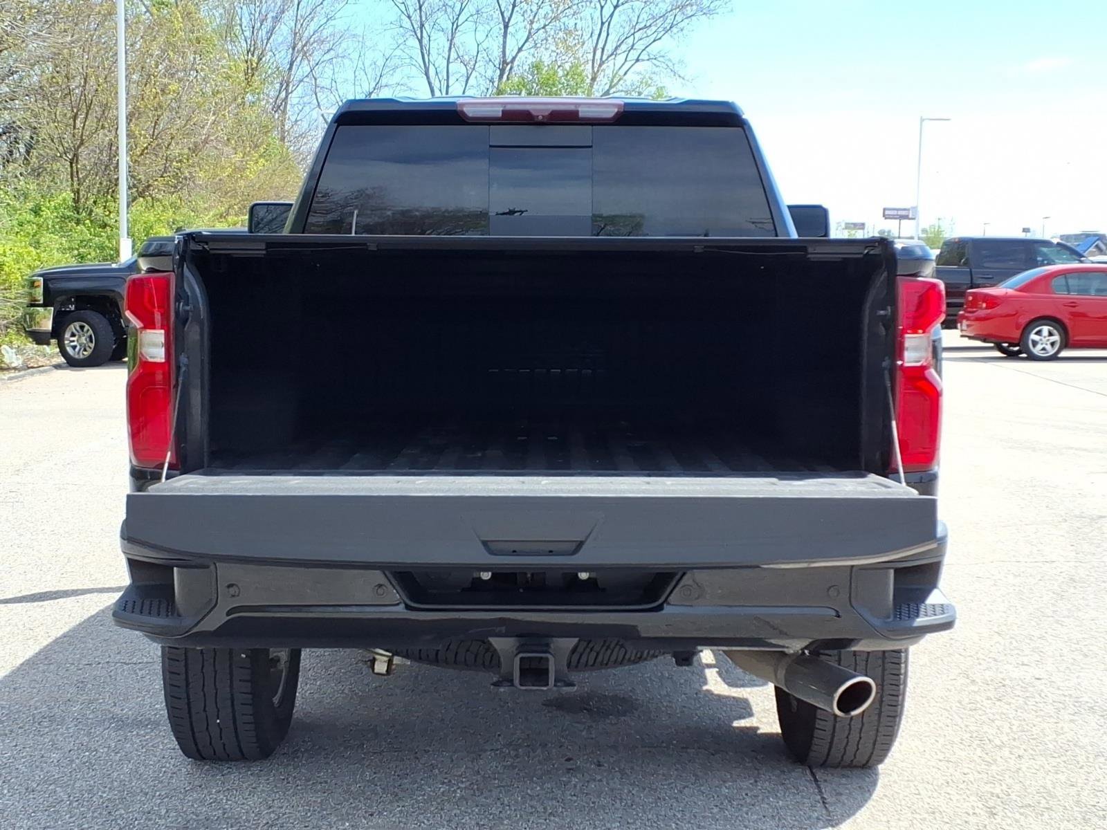 Used 2022 Chevrolet Silverado 2500 High Country w/ Safety Package II image 29