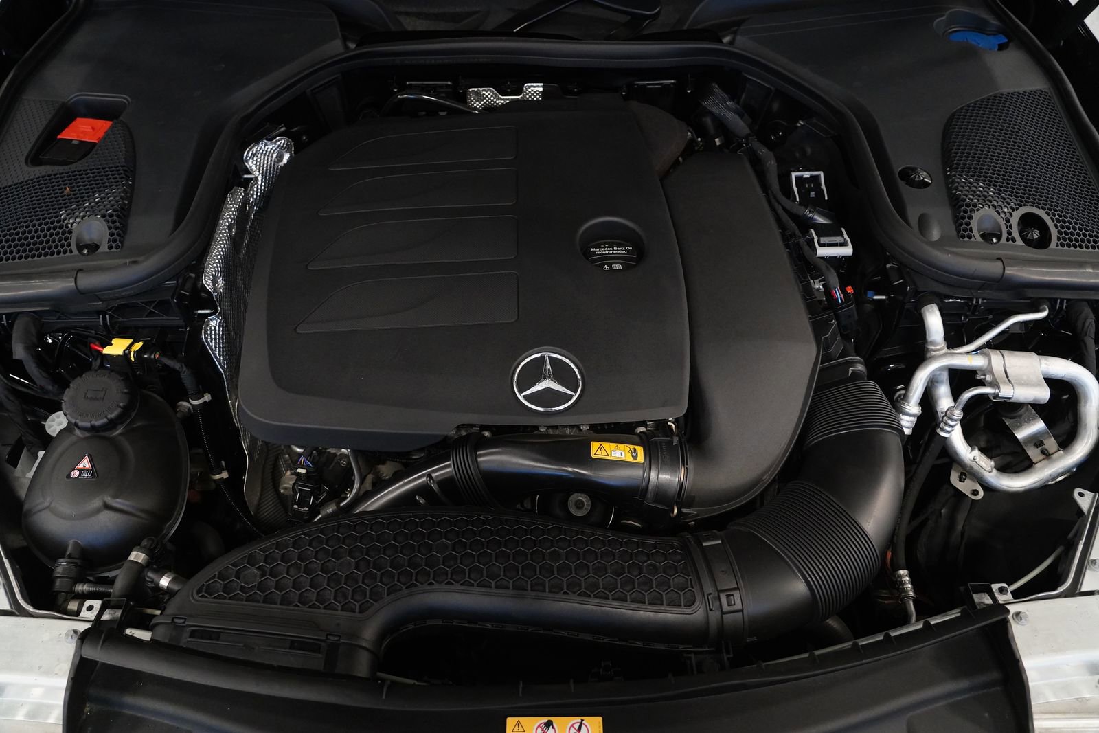 Certified 2022 Mercedes-Benz E 350 4MATIC Sedan image 30