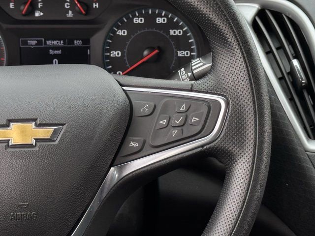 Used 2025 Chevrolet Malibu LT image 16