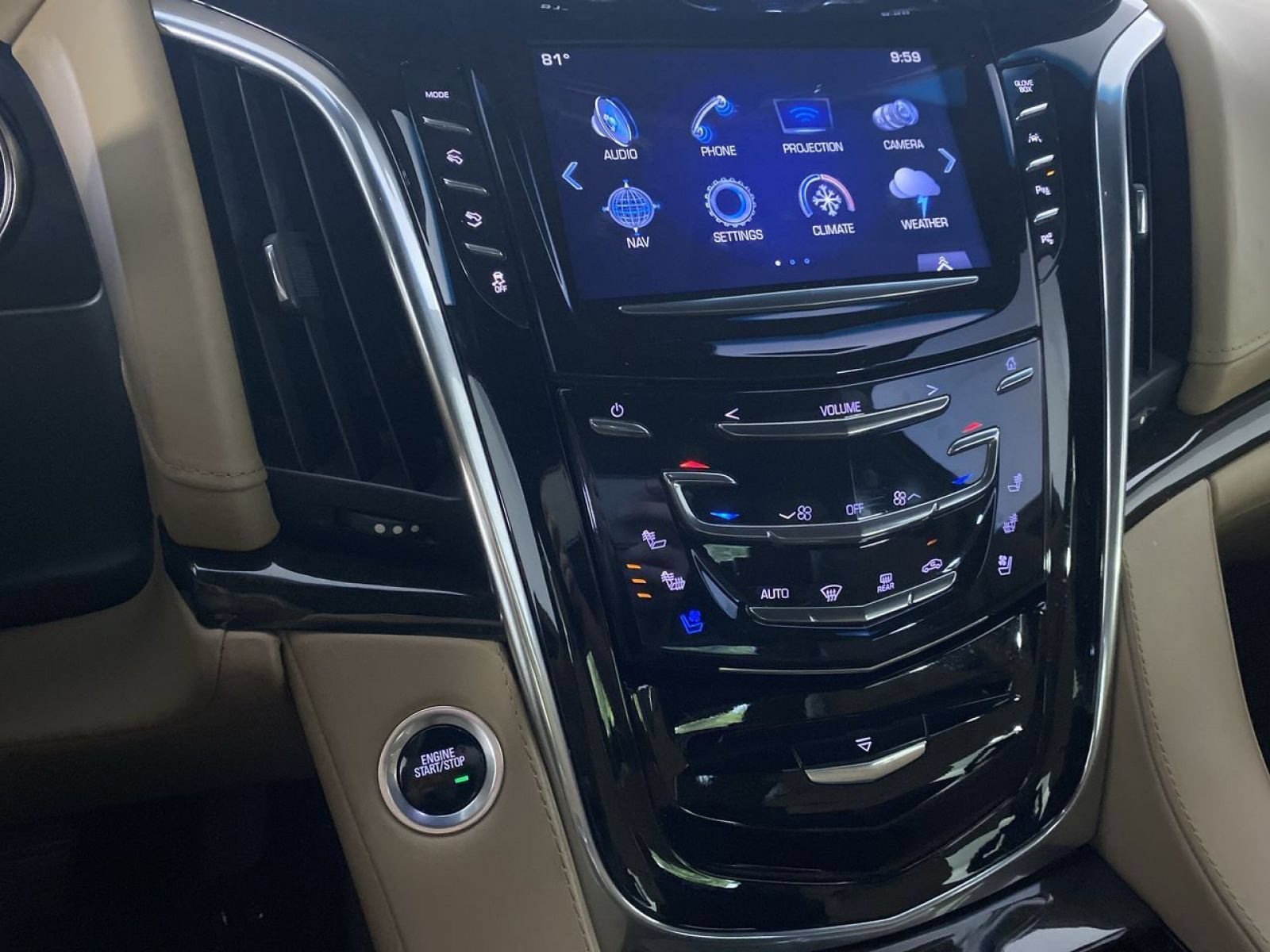 Certified 2020 Cadillac Escalade Platinum AWD/4WD image 5