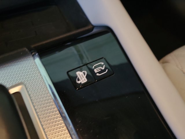 Used 2023 Mitsubishi Outlander SEL AWD/4WD image 30
