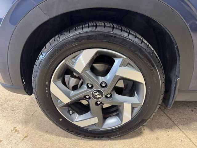 Used 2020 Hyundai Venue image 33