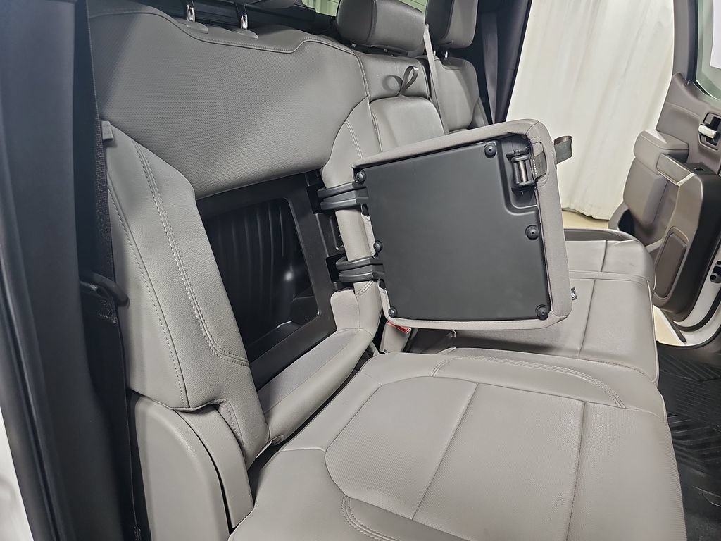 Certified 2022 Chevrolet Silverado 1500 LTZ w/ LTZ Premium Package AWD/4WD image 15