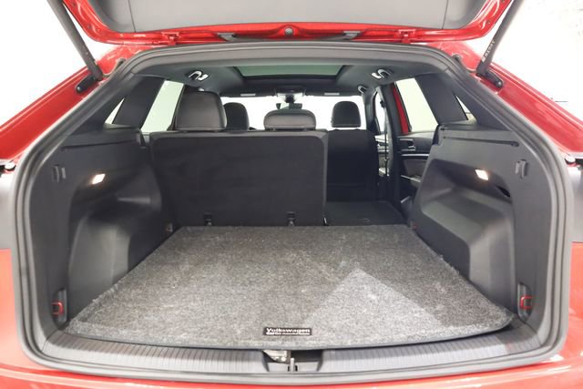 Used 2023 Volkswagen Atlas Cross Sport SEL R-Line image 33