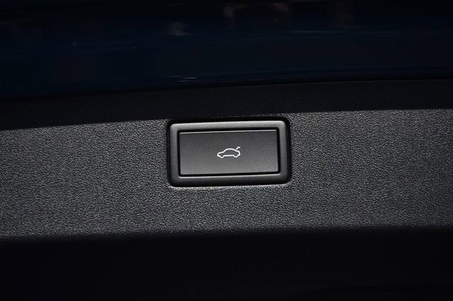 New 2026 Volkswagen Tiguan SE R-Line image 26