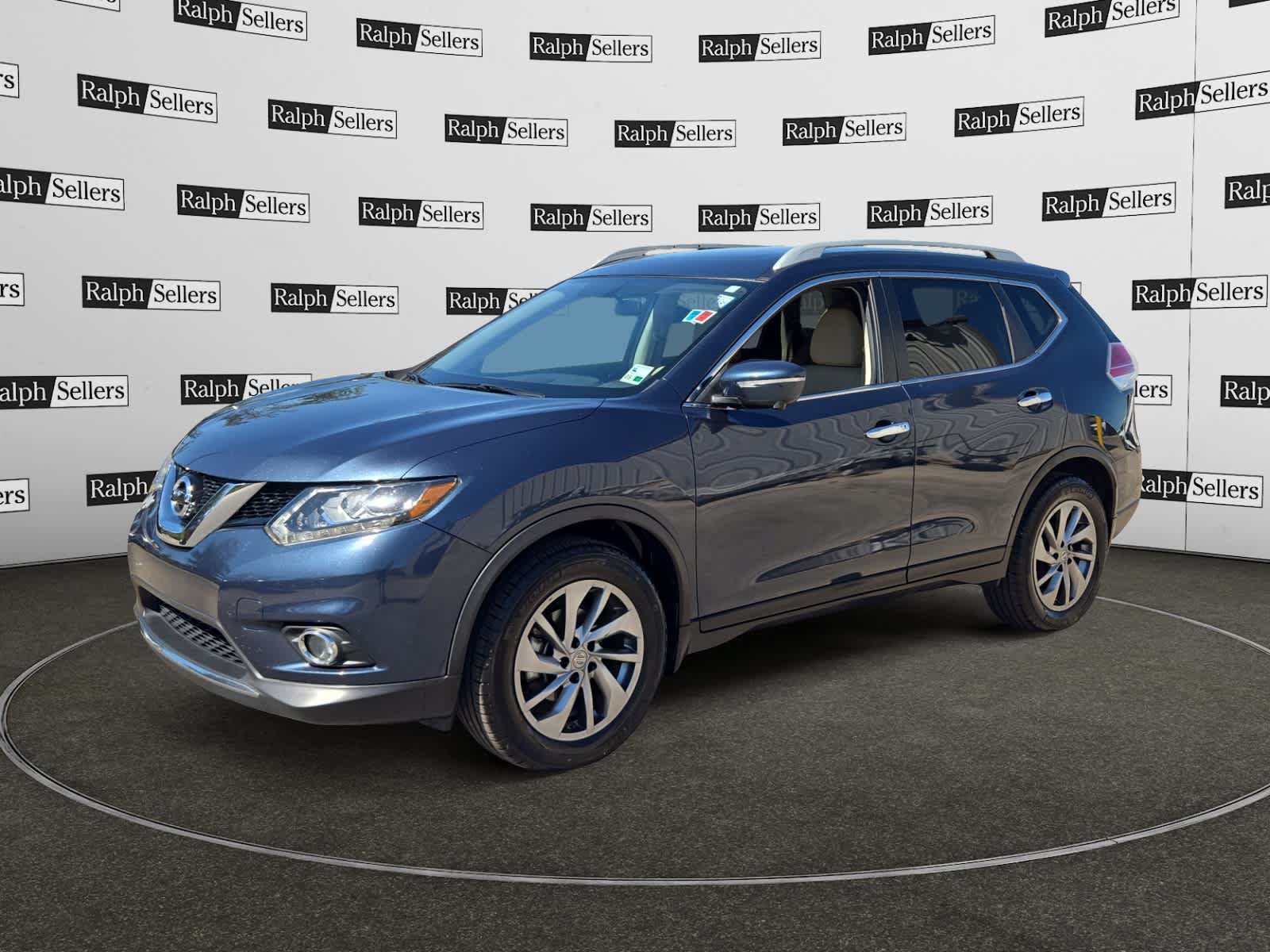 Used 2015 Nissan Rogue SL w/ SL Premium Package FWD image 2