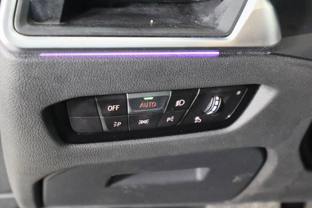 Used 2021 BMW 330i Sedan w/ Convenience Package image 23