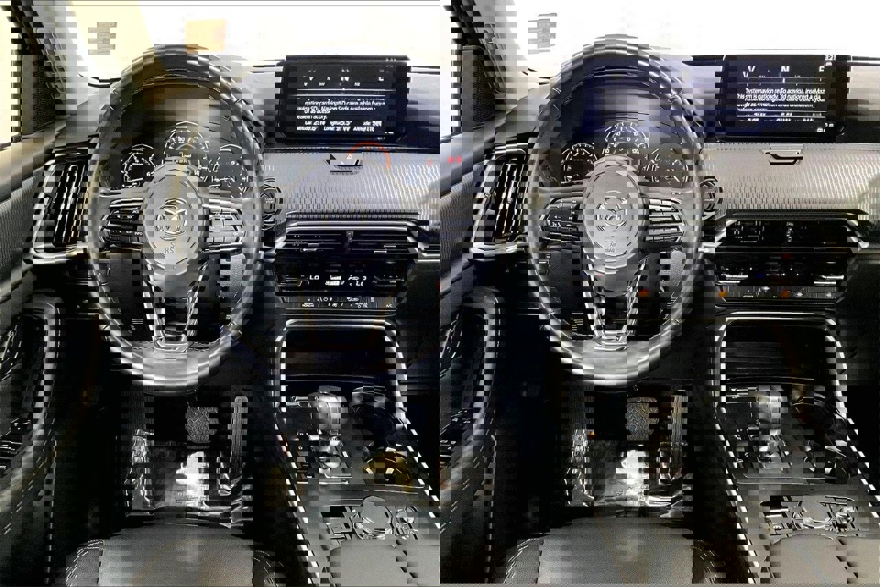 Used 2025 MAZDA CX-90 3.3 Turbo w/ Select Package image 4