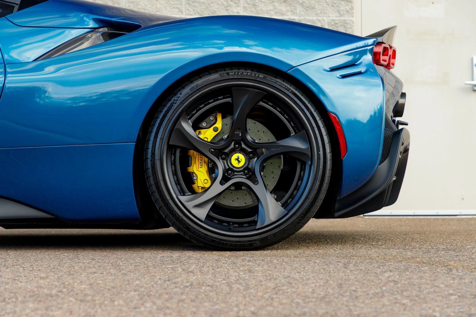 Used 2023 Ferrari SF90 Spider AWD/4WD image 81