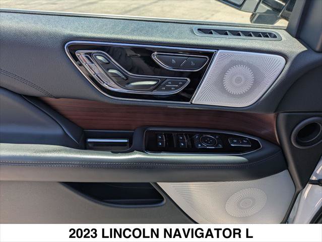 Certified 2023 Lincoln Navigator L Reserve AWD/4WD image 10