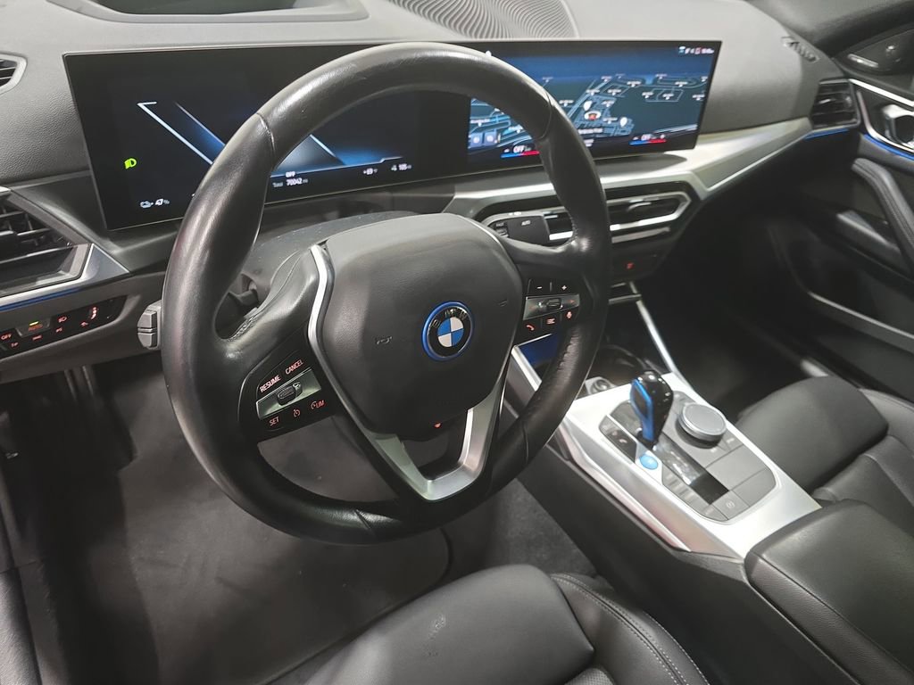 Used 2023 BMW i4 eDrive35 w/ Premium Package image 16