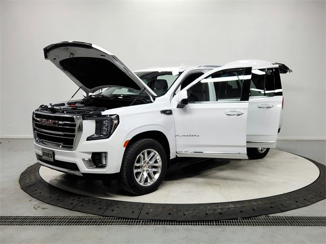 Used 2022 GMC Yukon XL SLT image 11