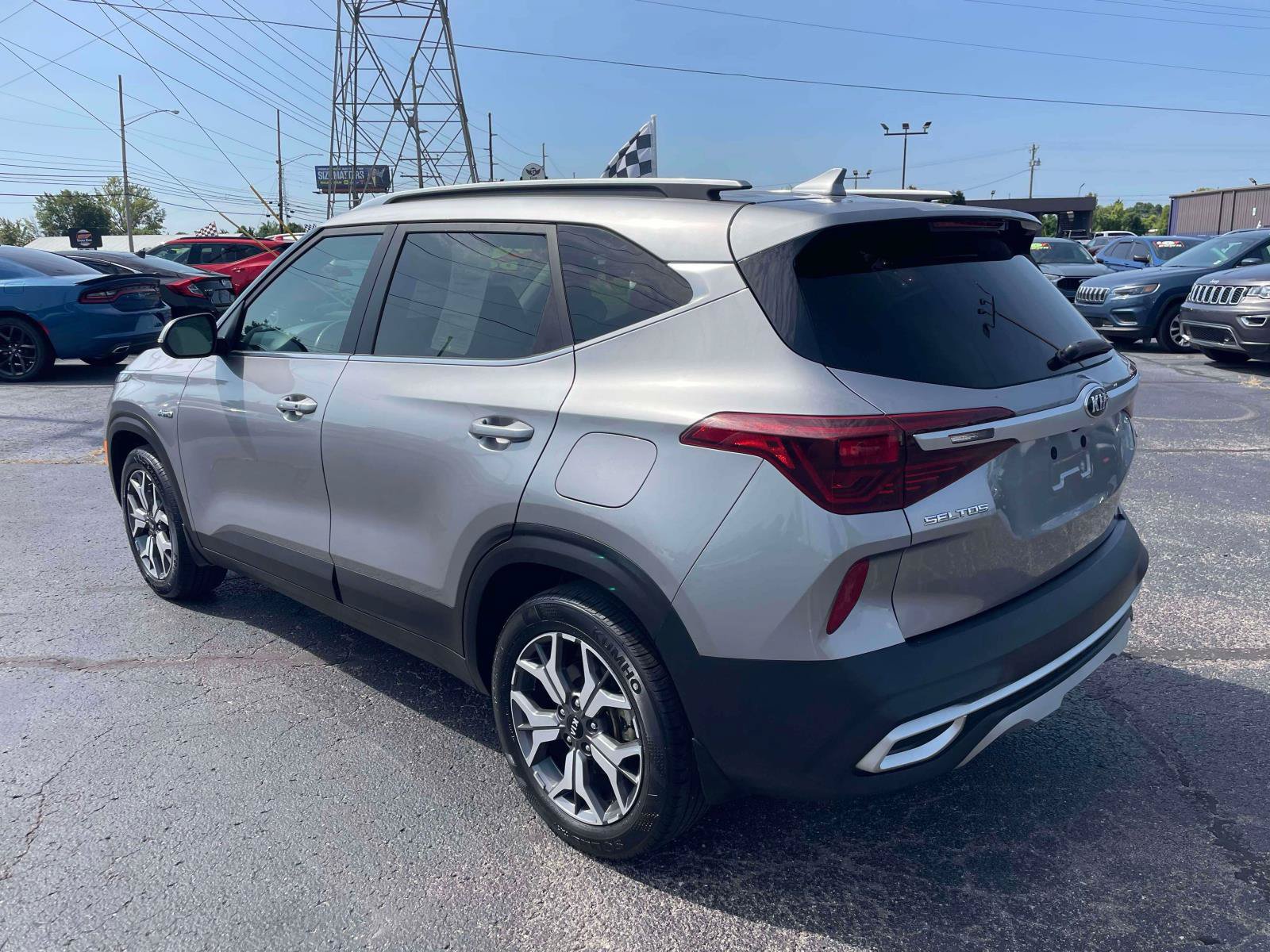 Used 2021 Kia Seltos EX AWD/4WD image 5