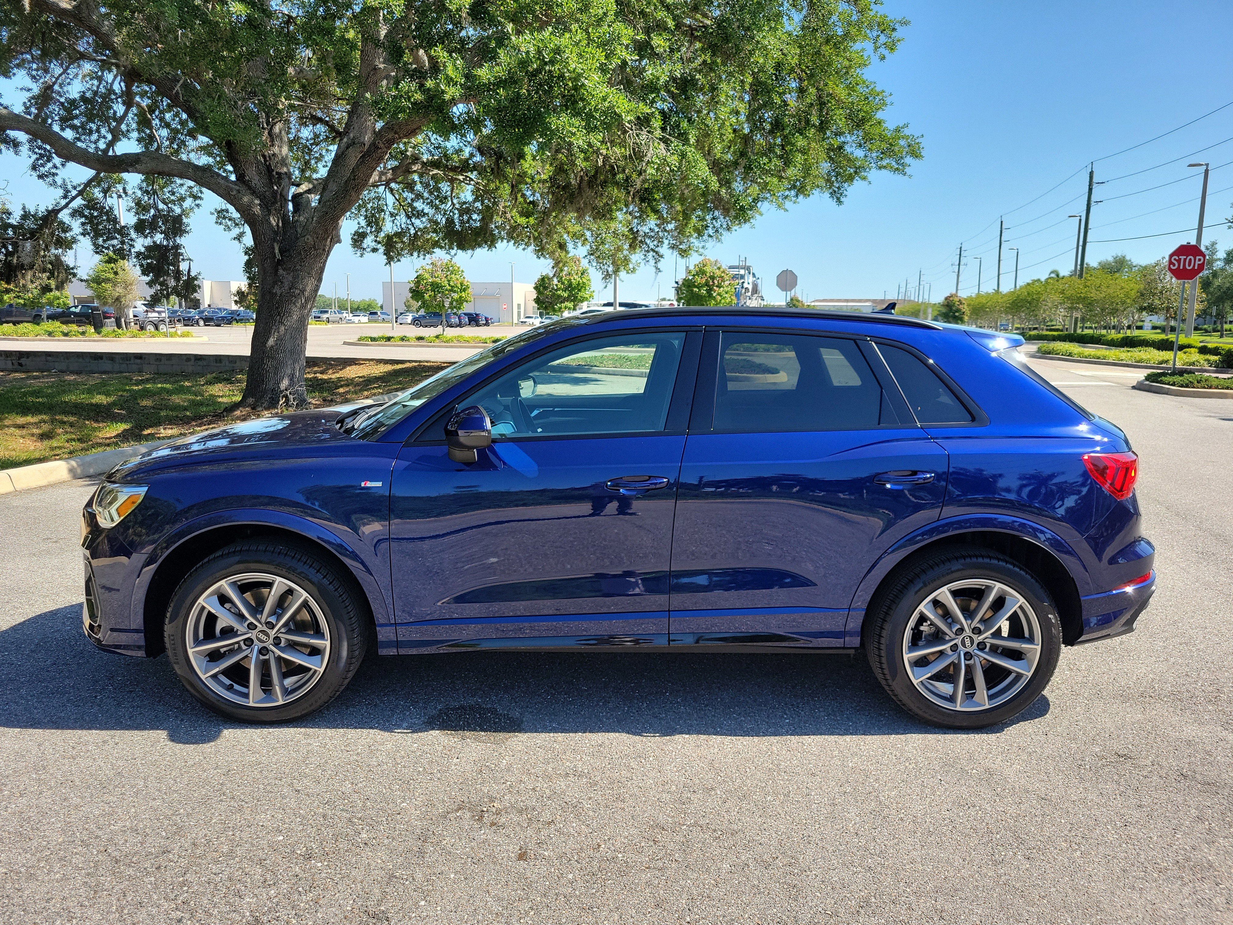 Used 2025 Audi Q3 2.0T Premium w/ Convenience Package image 7