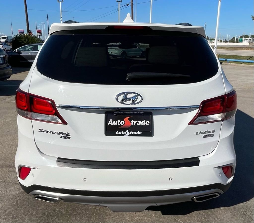 Used 2019 Hyundai Santa Fe XL FWD image 10