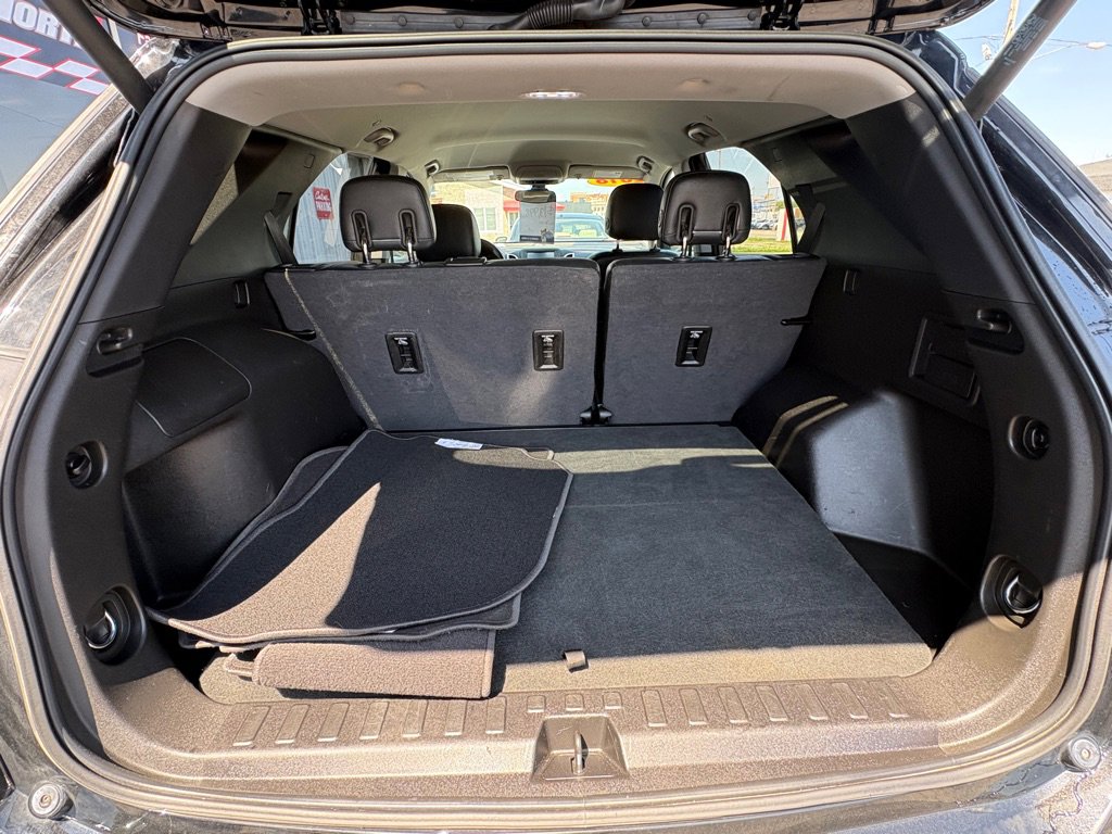 Used 2018 Chevrolet Equinox LT AWD/4WD image 13