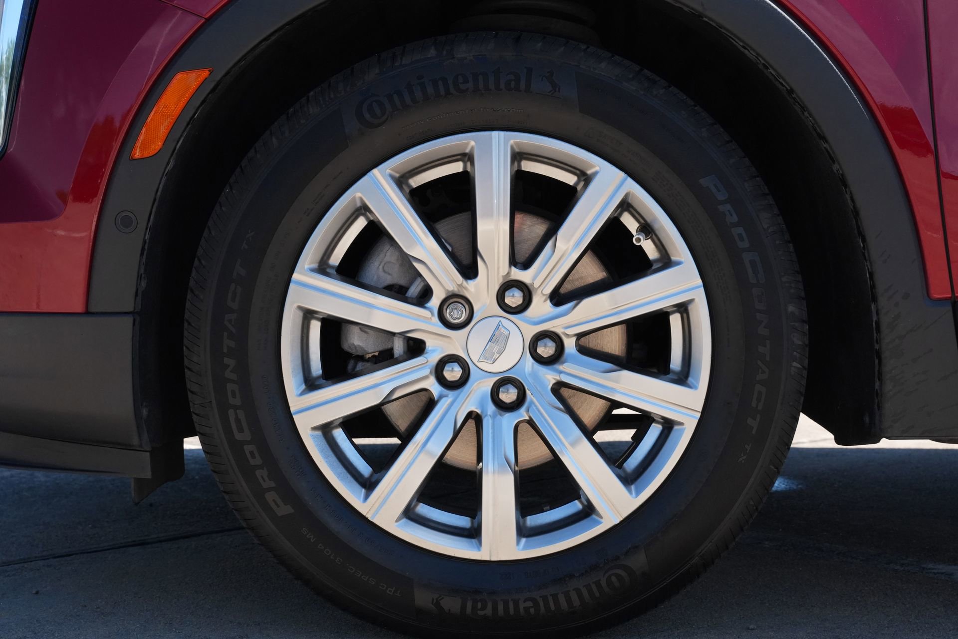 Used 2022 Cadillac XT4 Premium Luxury w/ Enhanced Visibility Package image 30