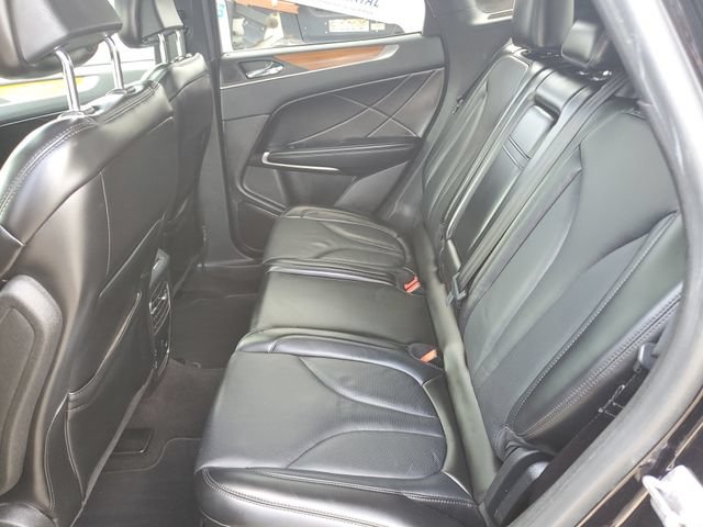 Used 2019 Lincoln MKC Reserve w/ MKC Climate Package AWD/4WD image 14