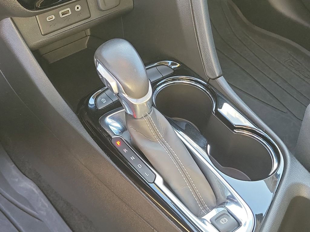 Used 2023 Buick Encore GX Essence w/ Experience Buick Package image 30