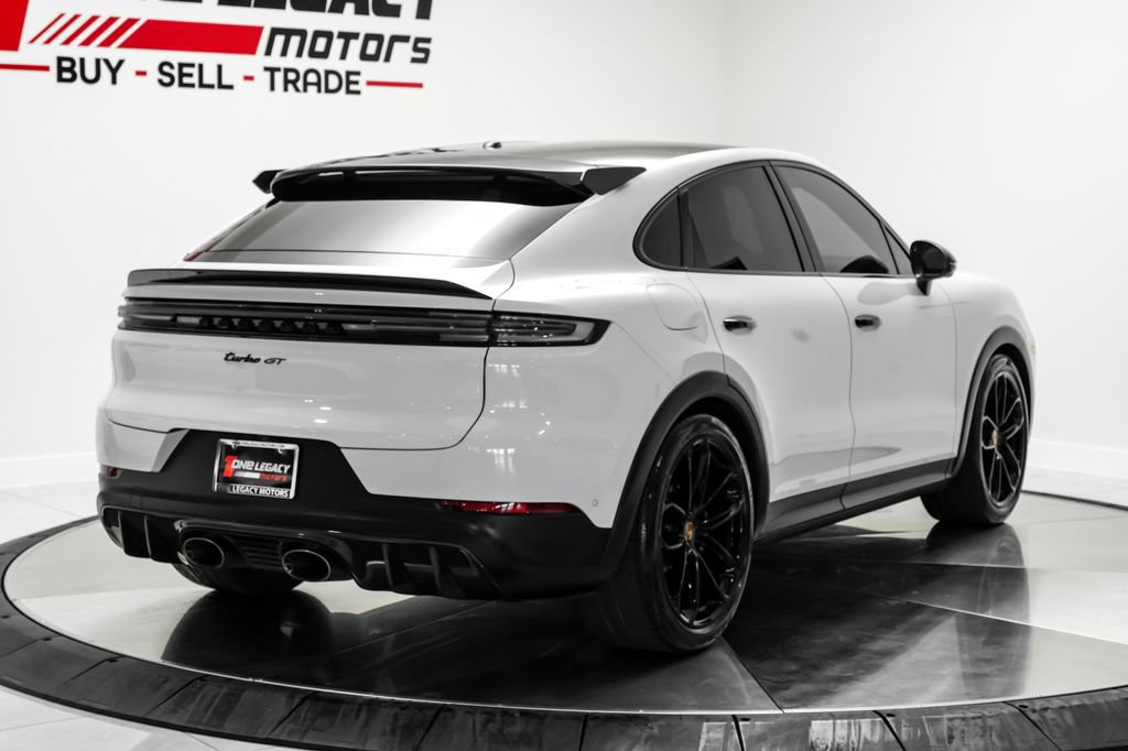Used 2025 Porsche Cayenne Turbo GT AWD/4WD image 9