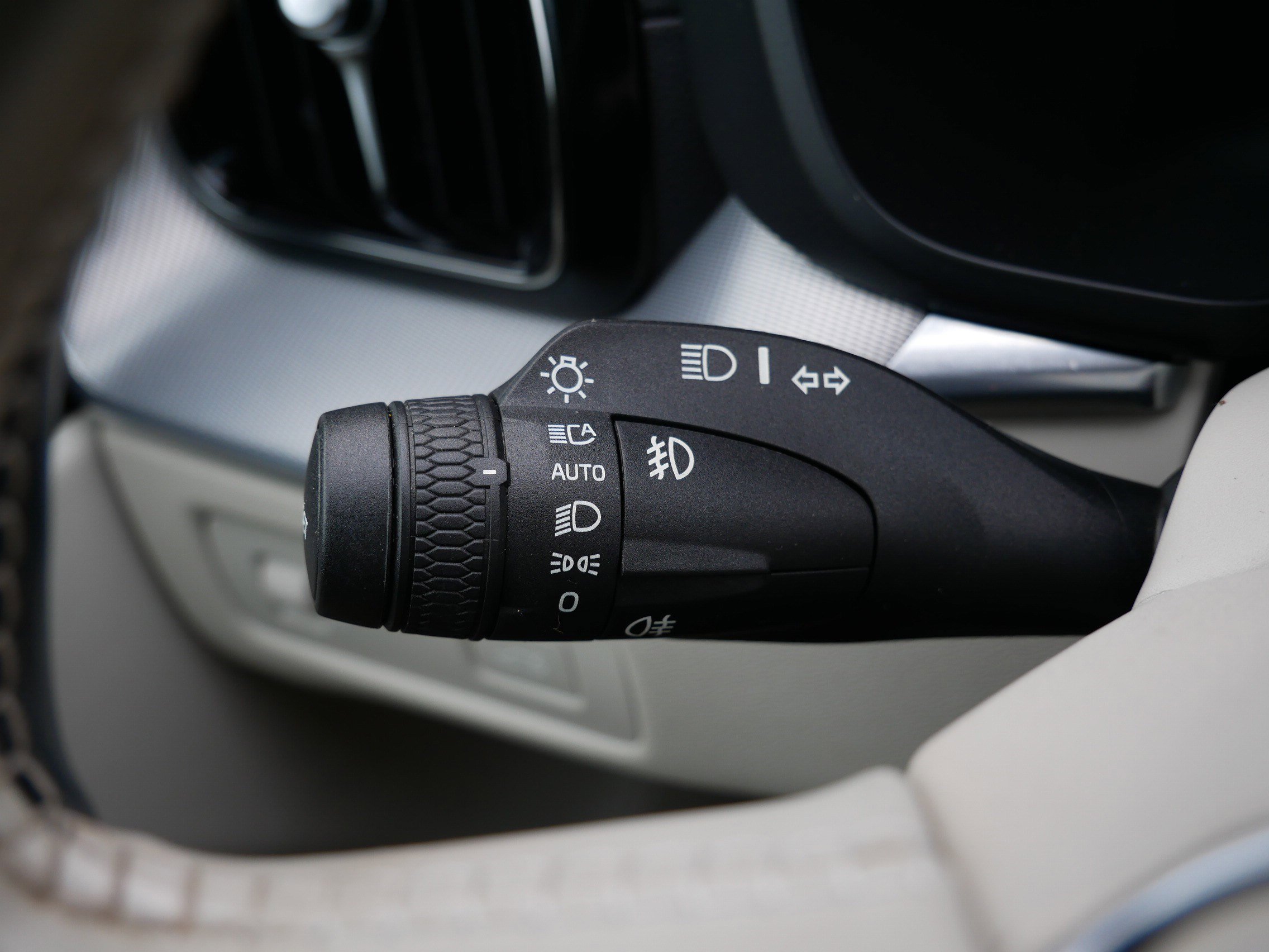 Used 2018 Volvo XC60 T5 Inscription image 31