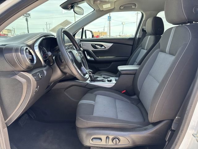 Used 2025 Chevrolet Blazer LT AWD/4WD image 2