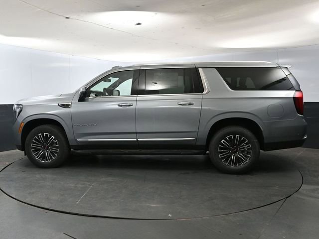 Used 2025 GMC Yukon XL Elevation image 9