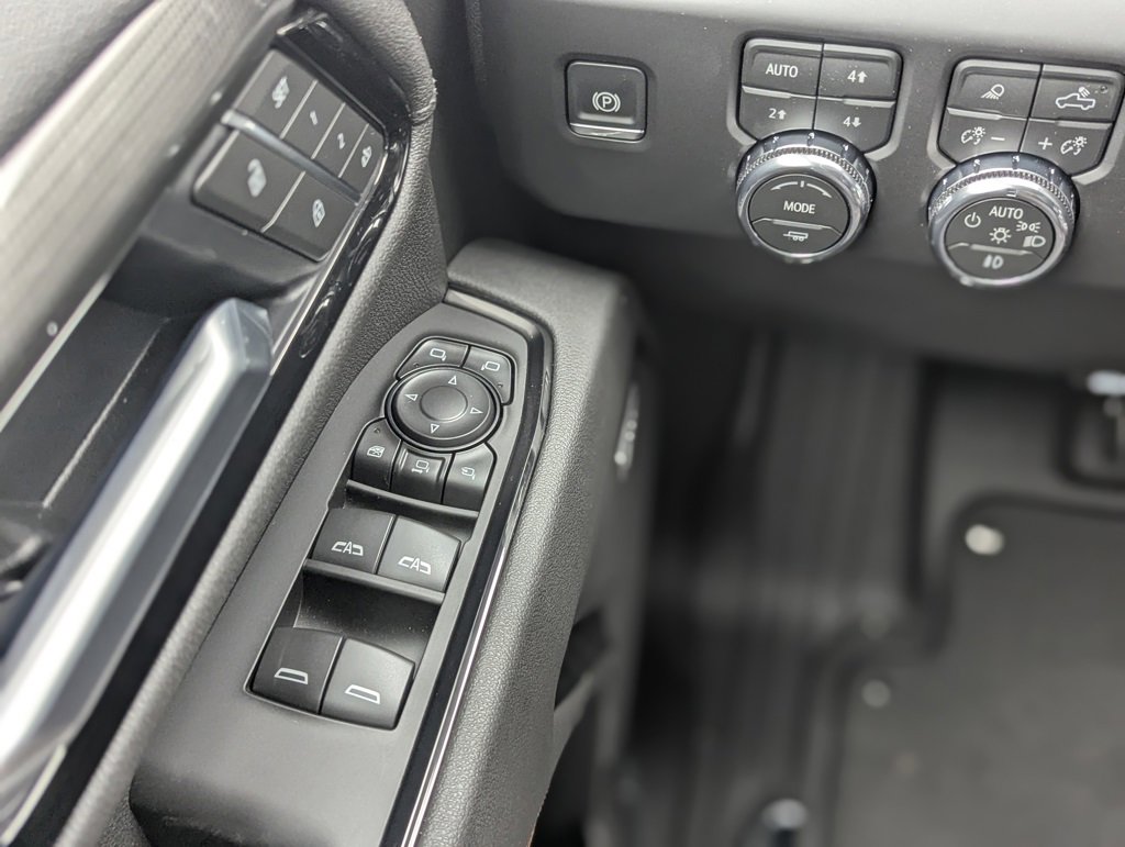 New 2026 GMC Sierra 2500 AT4 w/ AT4 Premium Plus Package image 23