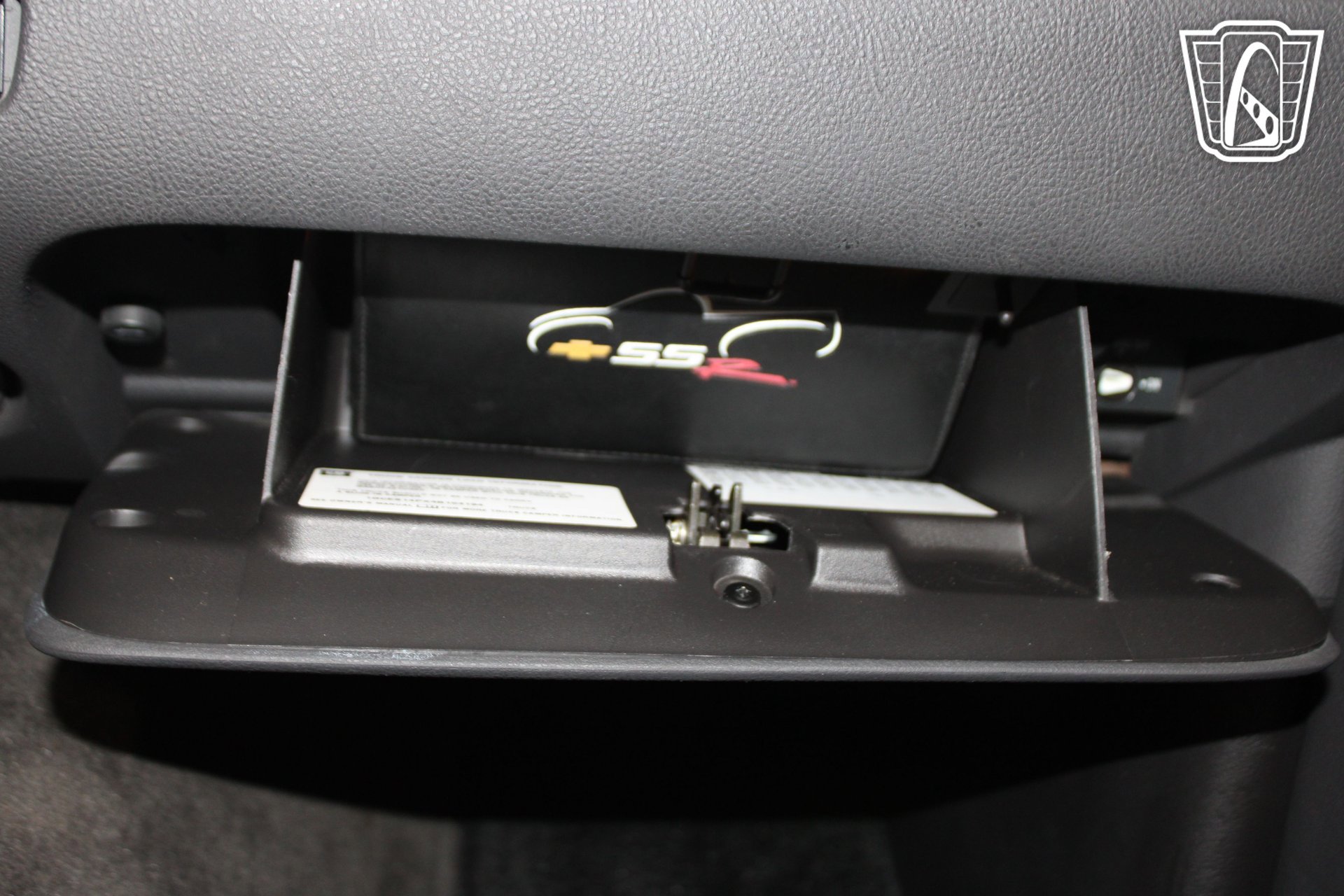 Used 2004 Chevrolet SSR w/ Preferred Equipment Group RWD image 30