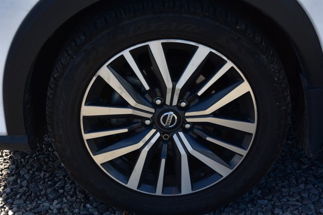 Used 2021 Nissan Kicks SV FWD image 9