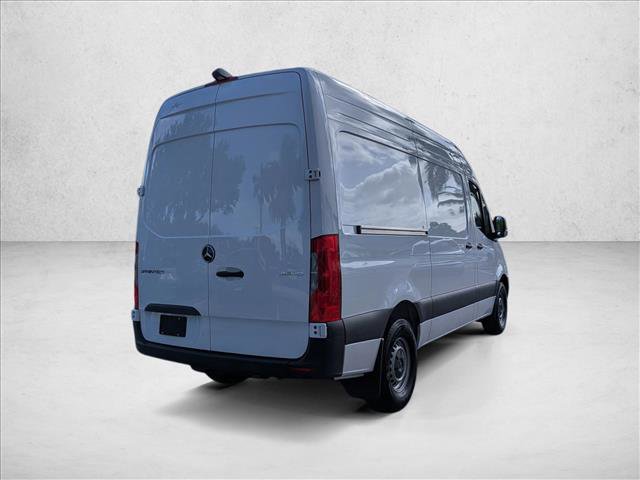 Used 2024 Mercedes-Benz Sprinter 2500 image 5
